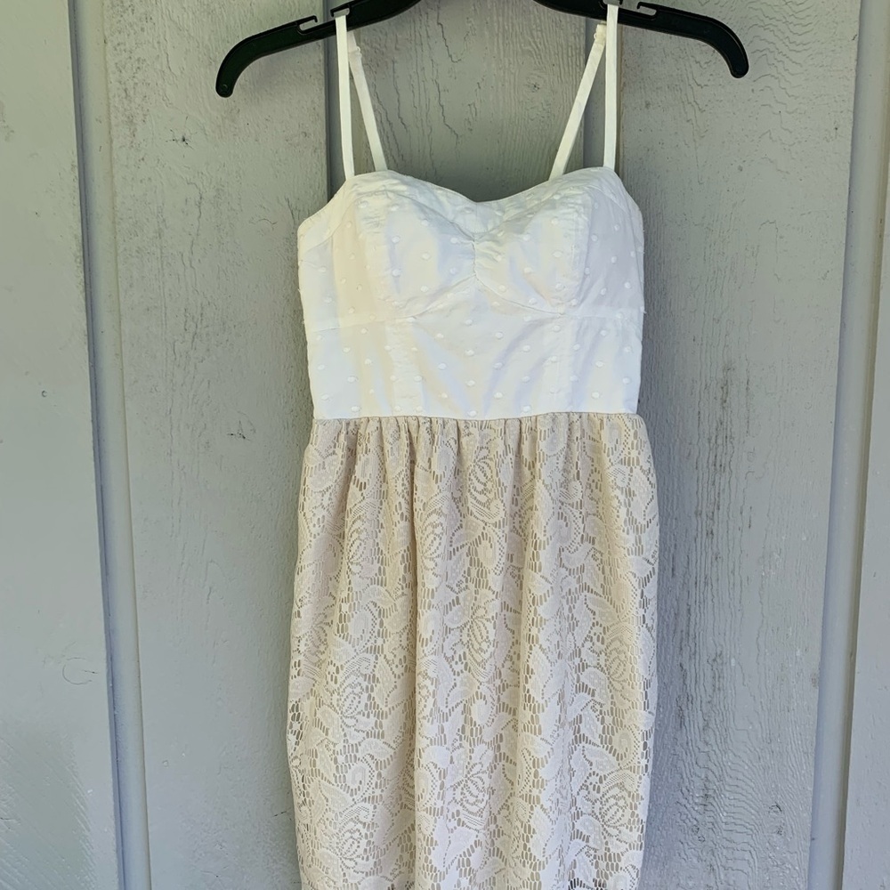 AMERICAN EAGLE Sweetheart Neck Beige Lace Trim Mini Dress Women's Size XS - Picture 2 of 16